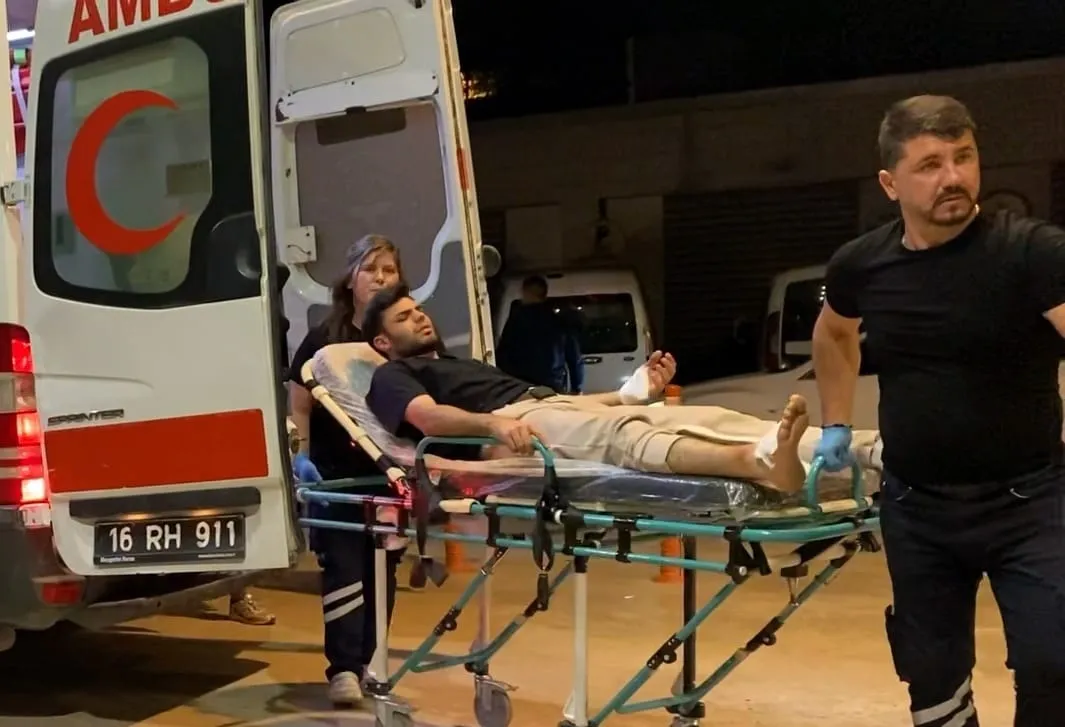 İnegöl'de 2 Motosiklet Çarpıştı 4 Yaralı (2)