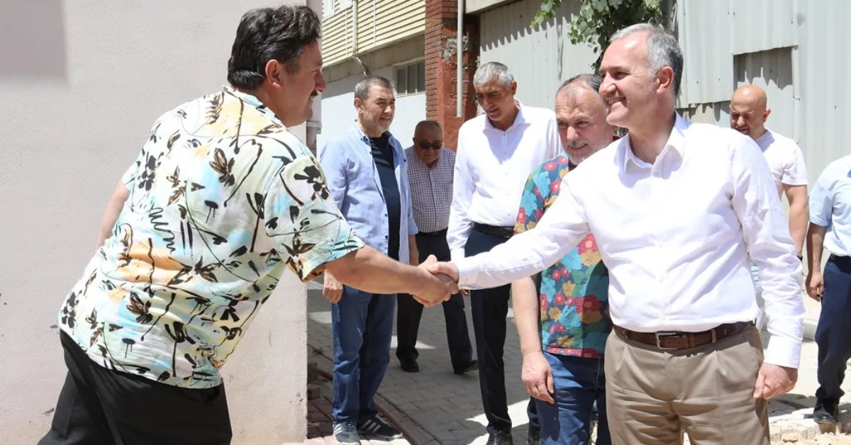 İnegöl’de Çıkmaz Sokaklar Ücretsiz Otoparka Dönüştü (2) Gencgazete
