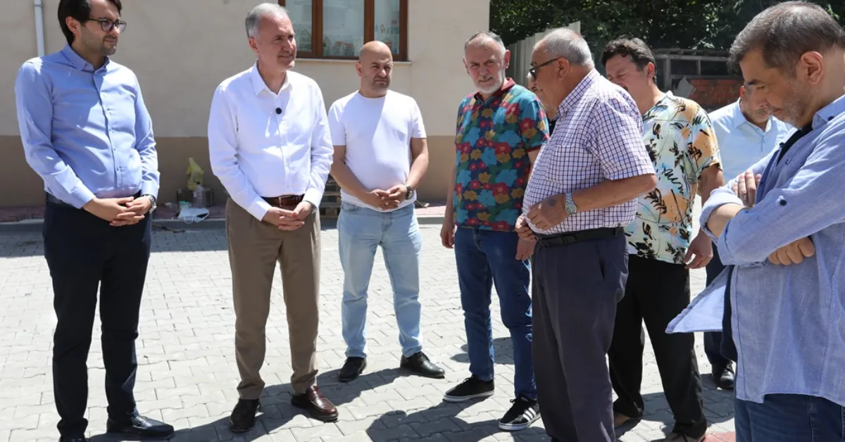 İnegöl’de Çıkmaz Sokaklar Ücretsiz Otoparka Dönüştü (3) Gencgazete