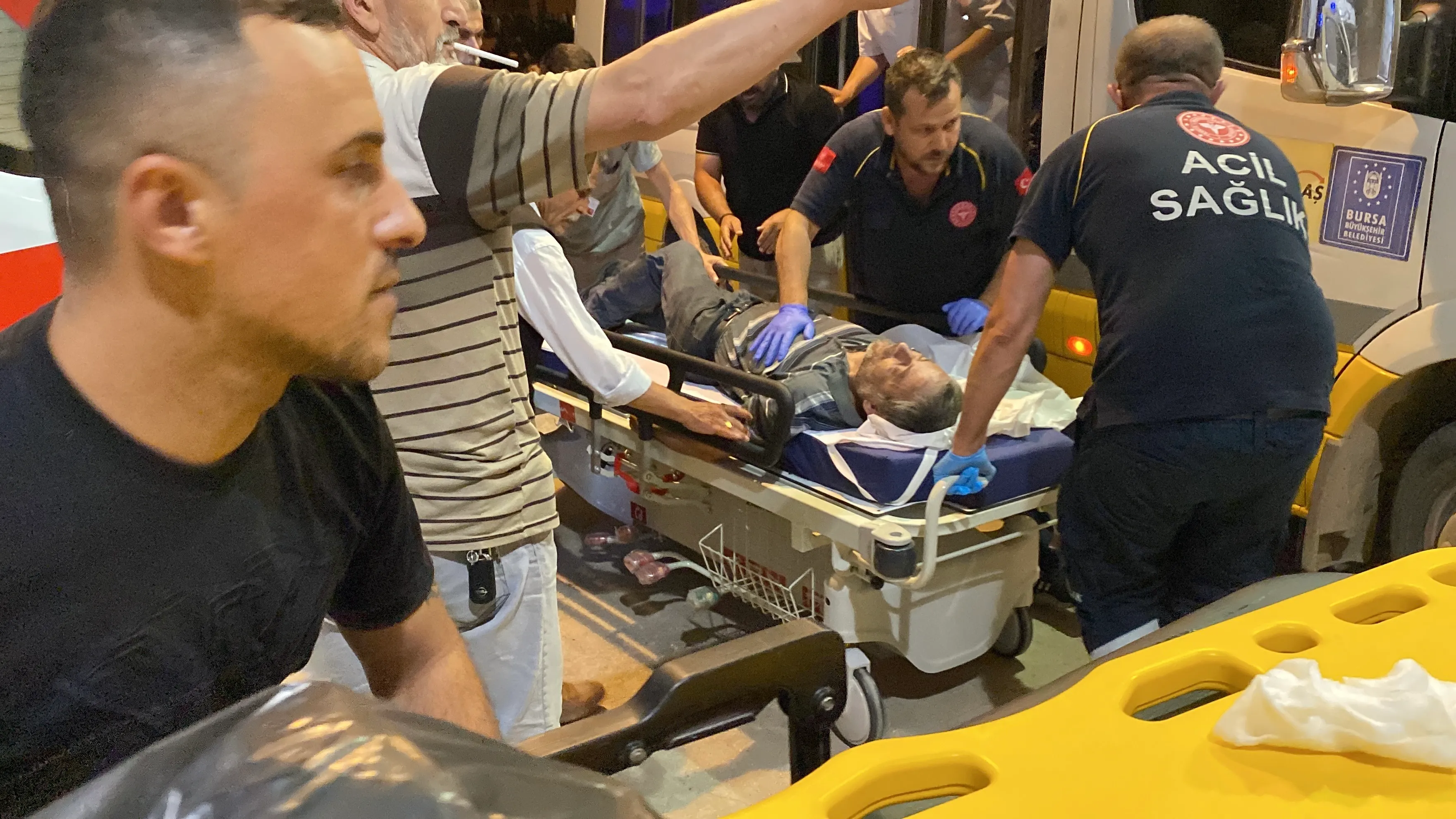 İnegöl’de Minibüste Kalbi Durdu, Şoför Hayatını Kurtardı! (3)