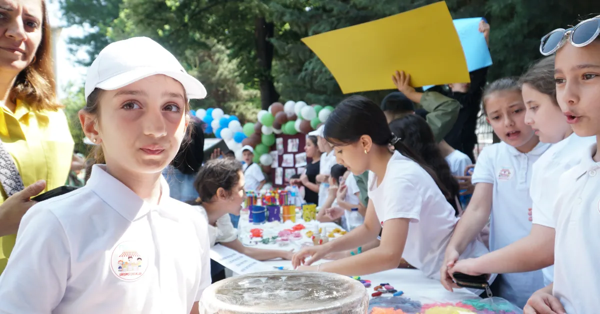 İnegöl'de Öğrencilerin Tasarladığı Ürünler Sergide Büyük İlgi Gördü (7)