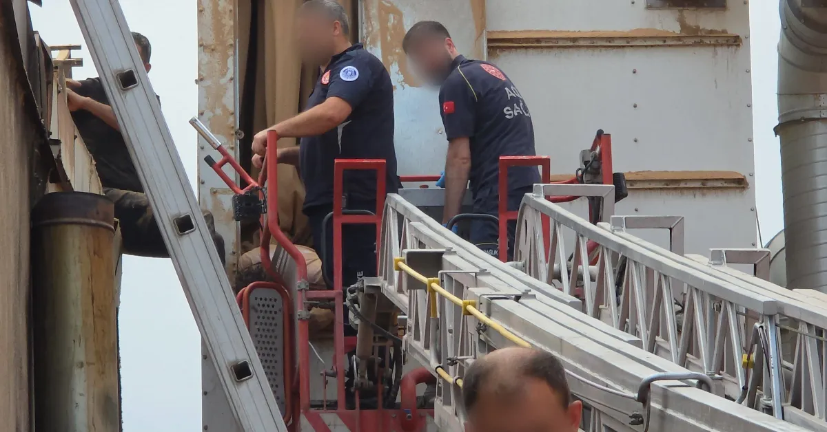 İnegöl’de Talaş Emiciye Sıkışan İşçi İçin İtfaiye Seferber Oldu
