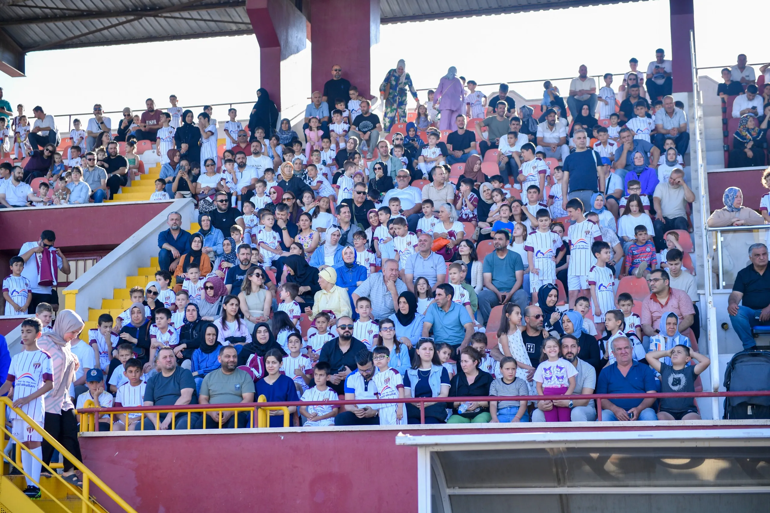 İnegölspor’un Yaz Futbol Okuluna Yoğun İlgi (2)