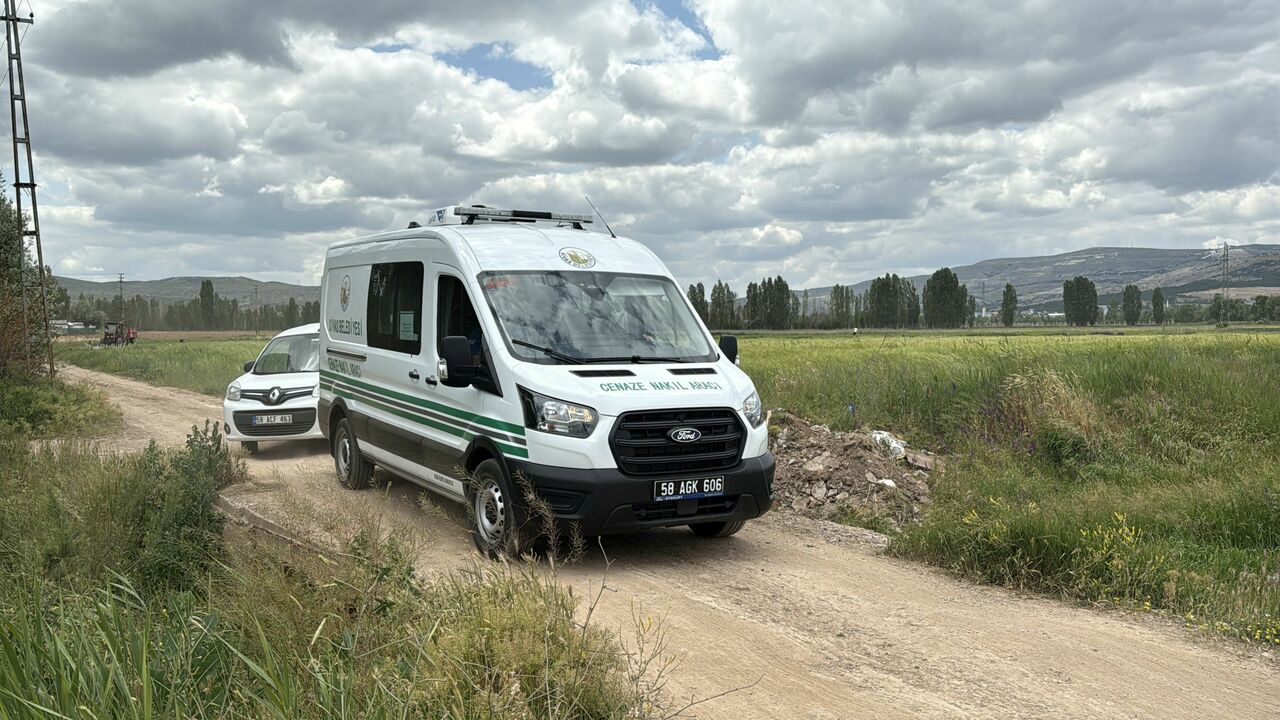 Kayıp Kadının Cesedi Bulundu (4)