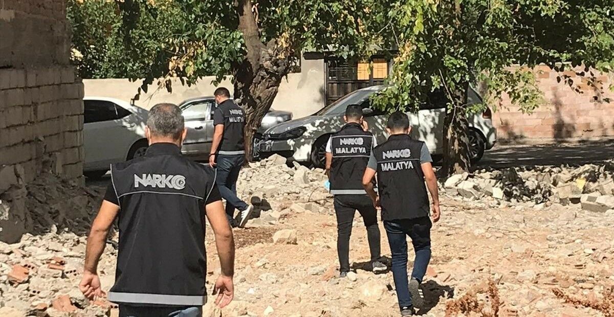 Malatya’da Uyuşturucu Operasyonu 4 Tutuklama1 (2)