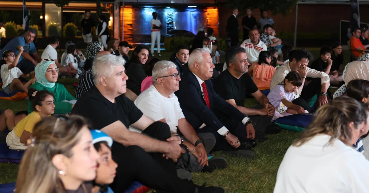 Mobilfest 2025 Bursalıları Bilimle Buluşturdu Gökyüzü Gözleminden Yarışmalara (3)