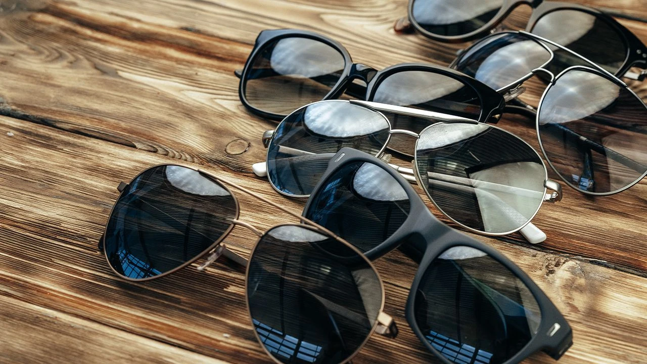 Moda Uğruna Gözlerinizi Kaybetmeyin! Çakma Güneş Gözlükleri Nasıl Anlaşılır, Ne Gibi Zararları Var  D
