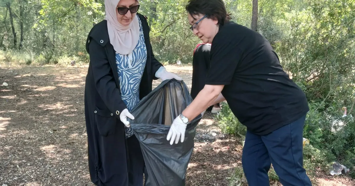 Saadet Partisi Kadın Kolları’ndan Şipali’de Anlamlı Temizlik Etkinliği (3)