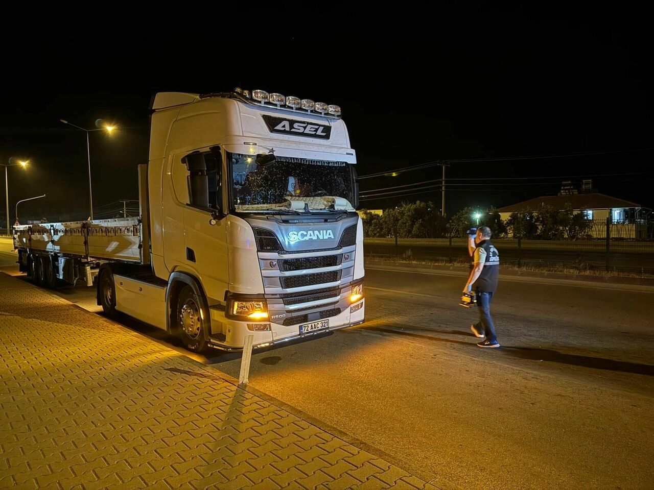 Tırla Çarpışan Motosiklet Sürücüsü Hayatını Kaybetti (2)