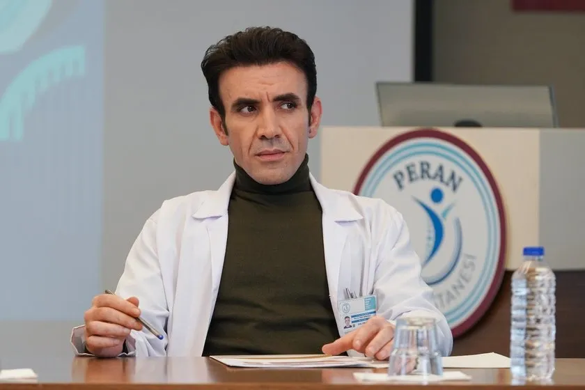 Uçak Düştü, Ünlü Oyuncu Öldü! Hayranları Yasa Boğuldu