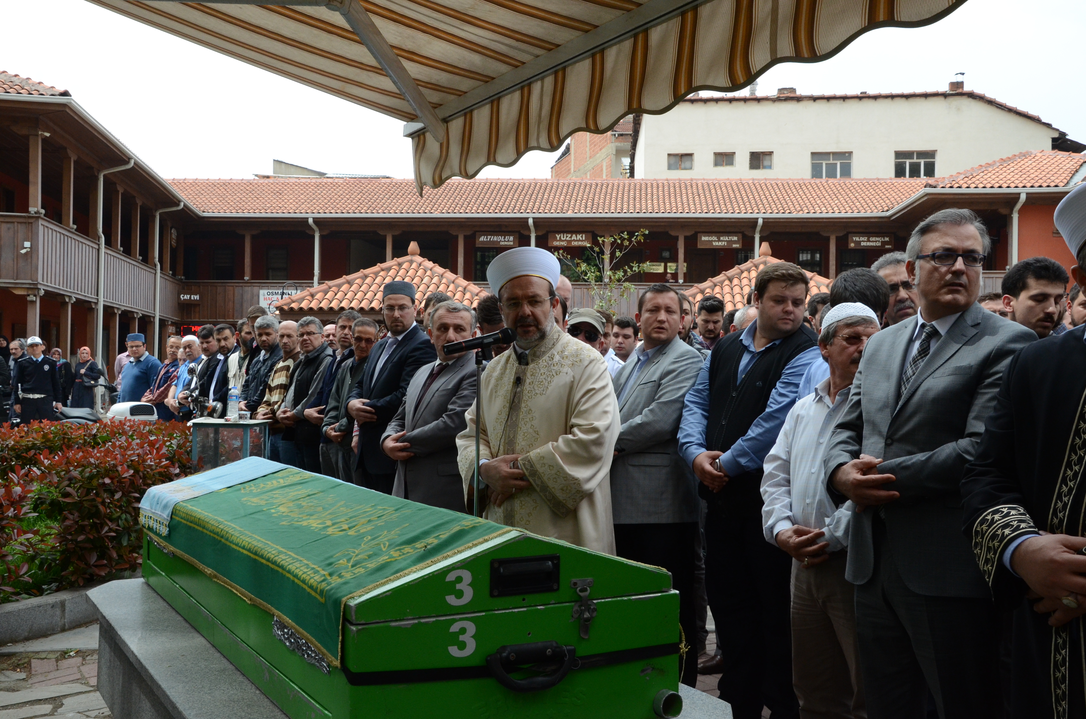 Vefat Edenler Cenaze Bilgileri Ölüm Haberleri Mezarlık Kabir Bilgileri Gencgazete 12 Haziran 2025 Perşembe (4)