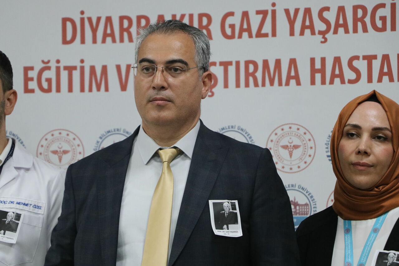 ‘Yüzyılın En İyi Beyin Cerrahı’ Prof. Dr. Gazi Yaşargil Hayatını Kaybetti (1)