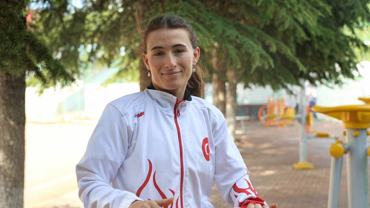 Ayak Bağları Koptu, Spordan Kopamadı (3)