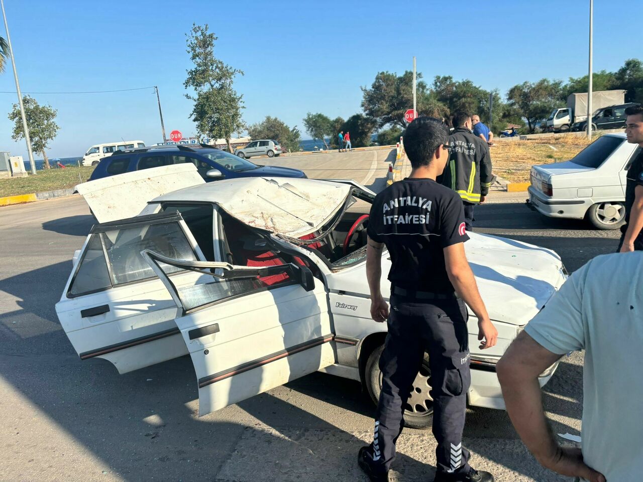 Başıboş Gezen At Kazaya Neden Oldu 3 Kişi Yaralandı (1)