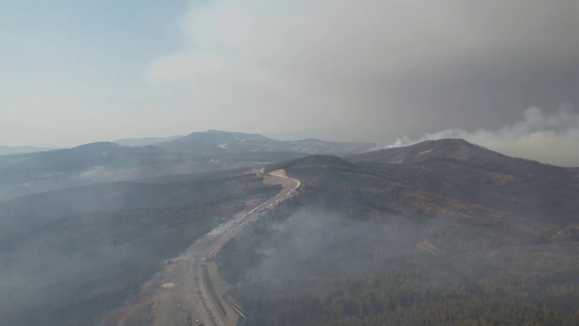 Bursa’da Alevler Yeniden Yükseldi, Müdahale Havadan Görüntülendi (3)
