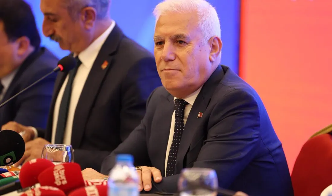 Bursa’da Toplu Taşıma Kullananlara Mustafa Bozbey’den Müjde (1)