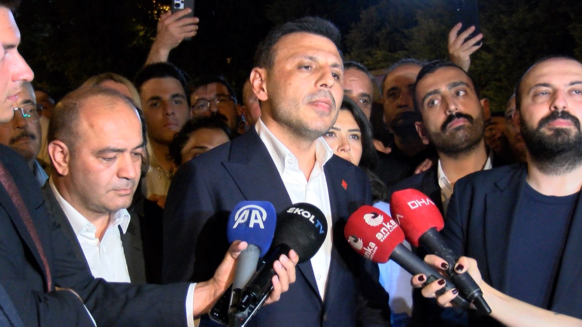 Chp İstanbul İl Başkanı Özgür Çelik Emniyette Ifade Verdi (3)