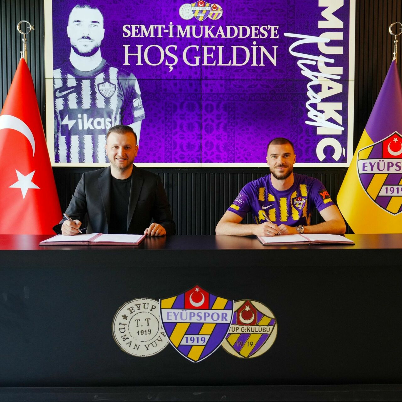 Eyüpspor, Nihad Mujakic'i Kiraladı (1)