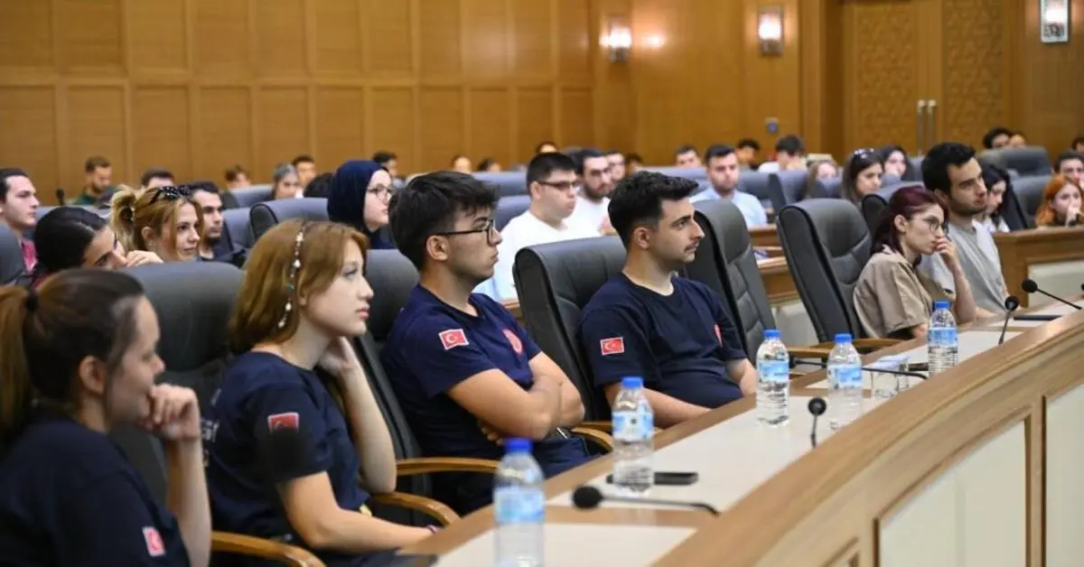 Genç Gazete Bursa Büyükşehir Belediyesi'nden Stajyer Öğrencilere Kapsamlı Oryantasyon Eğitimi 1