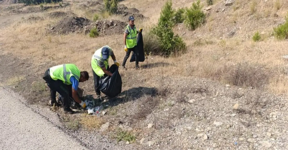 Genç Gazete Bursa Büyükşehir, Yangın Bölgesinde Temizlik Seferberliği Başlattı 1