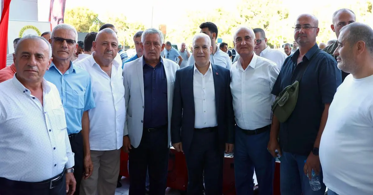 Genç Gazete Bursa Büyükşehir'den Kırsal Mahallelere Ekipman Desteği 38 Salça Makinesi Dağıtıldı 2