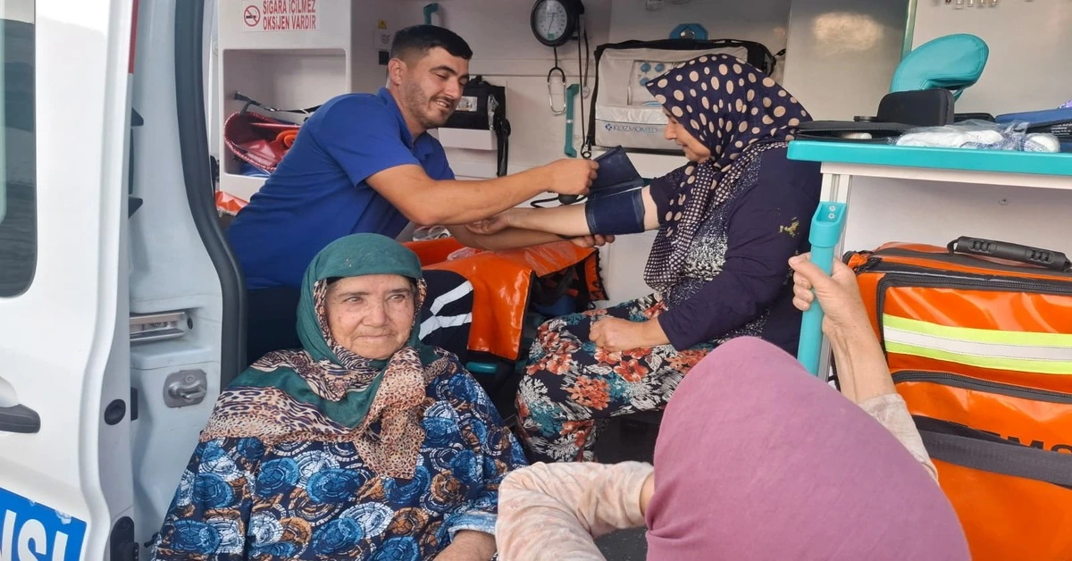 Genç Gazete Bursa Büyükşehir'den Yangın Bölgesine Mobil Sağlık Desteği 2