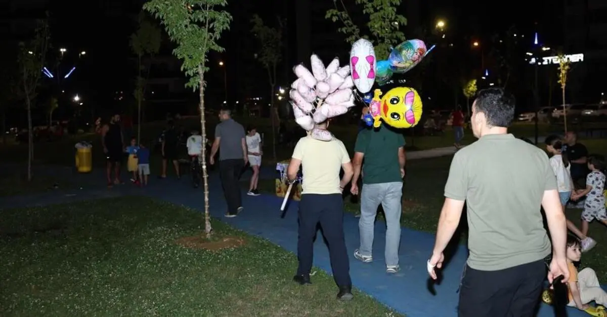 Genç Gazete Bursa’da Seyyar Satıcı Operasyonu 3 Minibüs Dolusu Ürün Toplandı 2