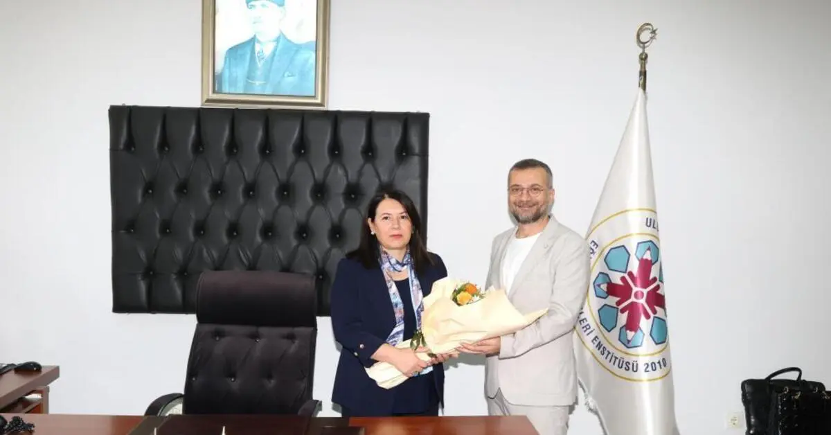 Genç Gazete Buü Eğitim Bilimleri Enstitüsüne Yeni Müdür Prof. Dr. Dilek Sezgin Memnun Göreve Başladı 1