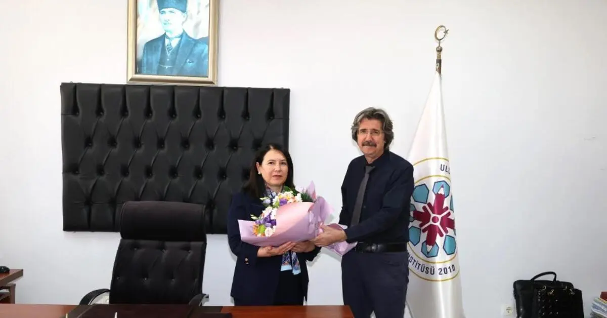Genç Gazete Buü Eğitim Bilimleri Enstitüsüne Yeni Müdür Prof. Dr. Dilek Sezgin Memnun Göreve Başladı 2