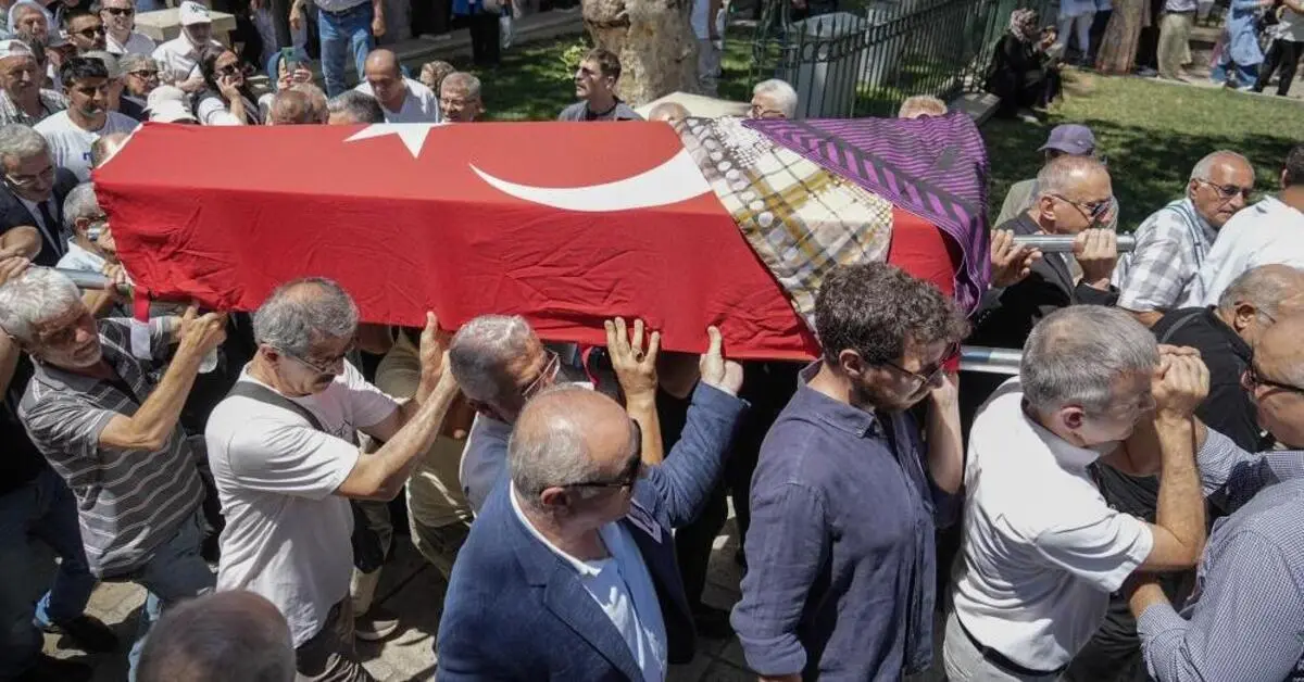 Genç Gazete Chp’li Eski Milletvekili Lale Karabıyık Bursa’da Son Yolculuğuna Uğurlandı 2