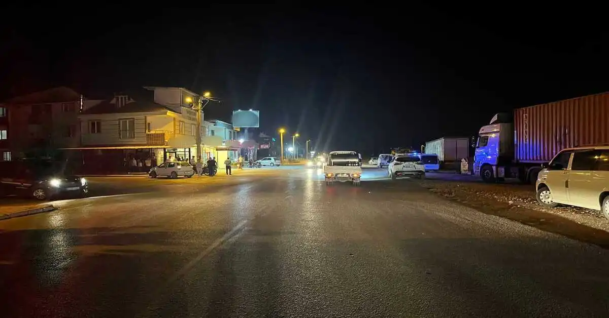 Genç Gazete İnegöl’de Otomobil Ile Motosiklet Çarpıştı 16 Yaşındaki Sürücü Ağır Yaralandı 2