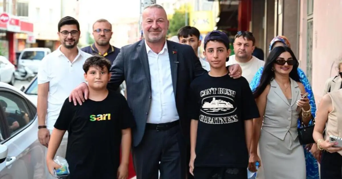 Genç Gazete Karacabey’de 15 Temmuz Ruhu Başkan Karabatı’dan Bayrak Dağıtımı Ve Milli Birlik Mesajı 1
