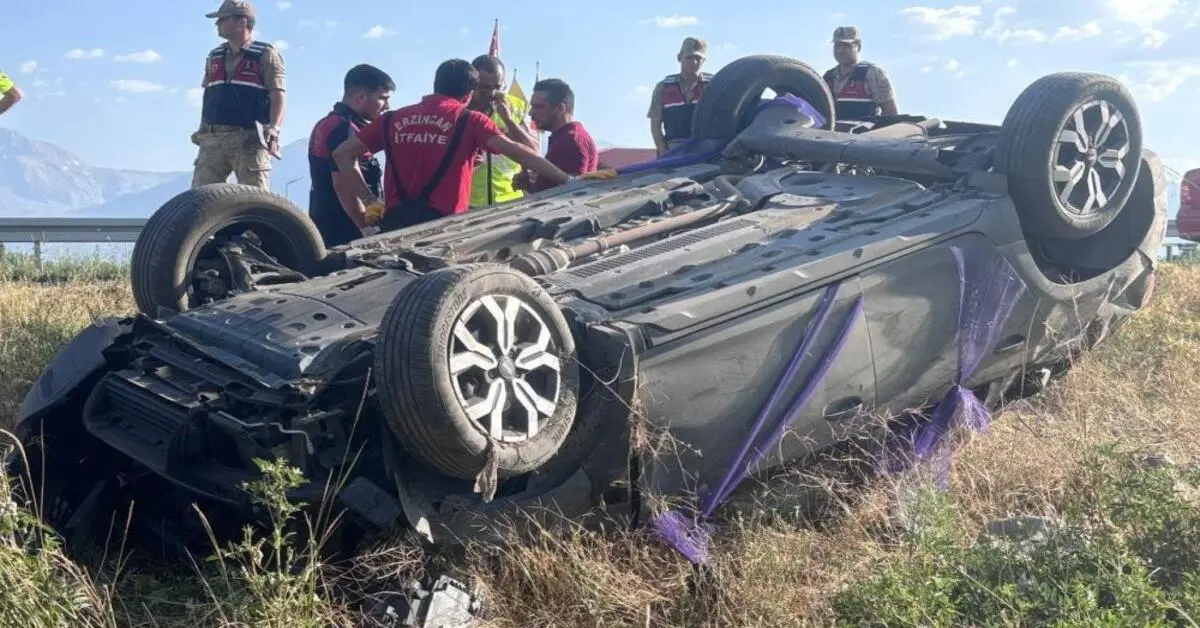 Genç Gazete Nişan Dönüşü Feci Kaza 1 Ölü, 4 Yaralı 1