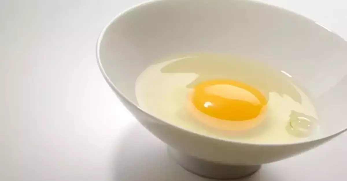 Genç Gazete Sadece Kek Kabartmıyor, Cildi De Gençleştiriyor  Yumurta Akıyla Kırışıklıklara Veda! 2