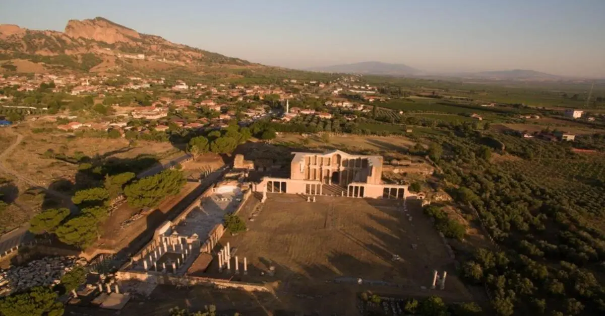 Genç Gazete Sardes Antik Kenti Ve Bin Tepeler, Unesco Dünya Mirası Listesi'ne Girdi 1