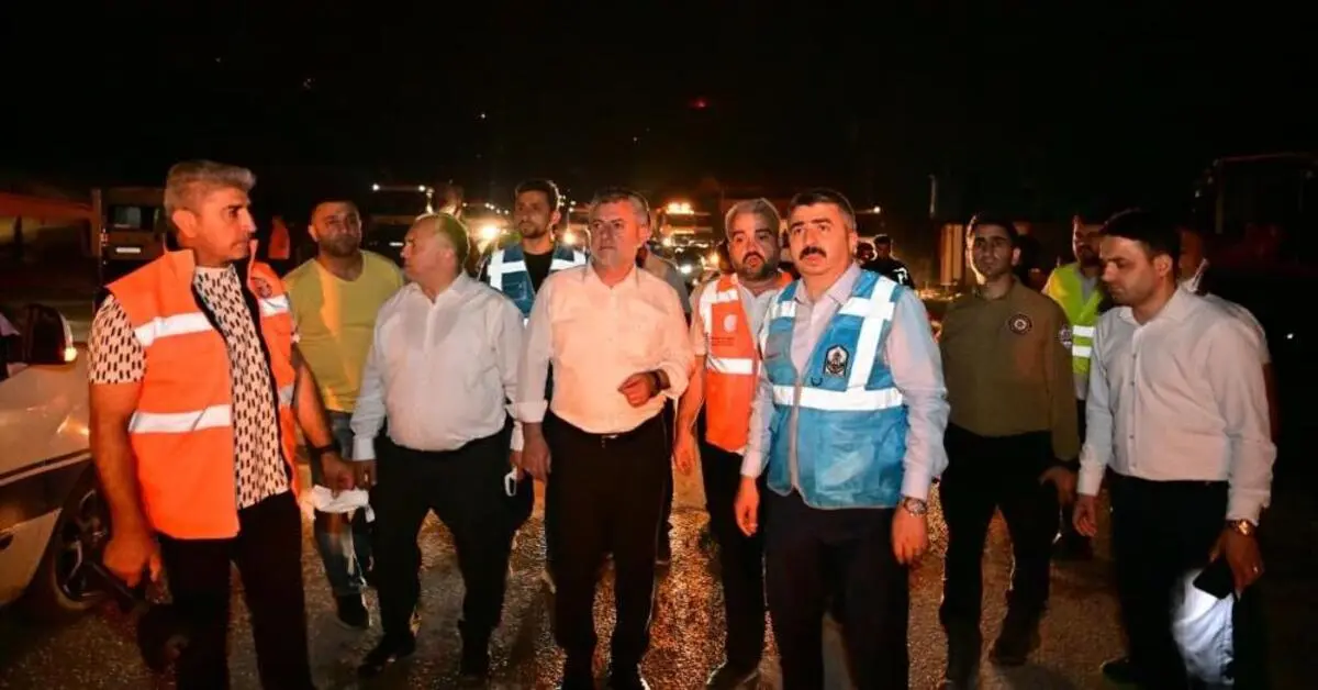 Genç Gazete Yıldırım Belediyesi Yangınlara 50 Araç Ve 200 Personelle Müdahale Etti 1