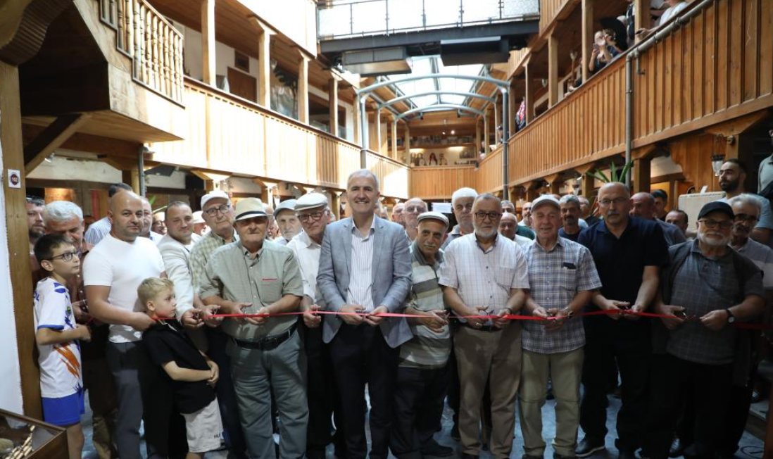 Gurbette 60. Yıl Sergisi İnegöl Kent Müzesinde Açıldı (4)