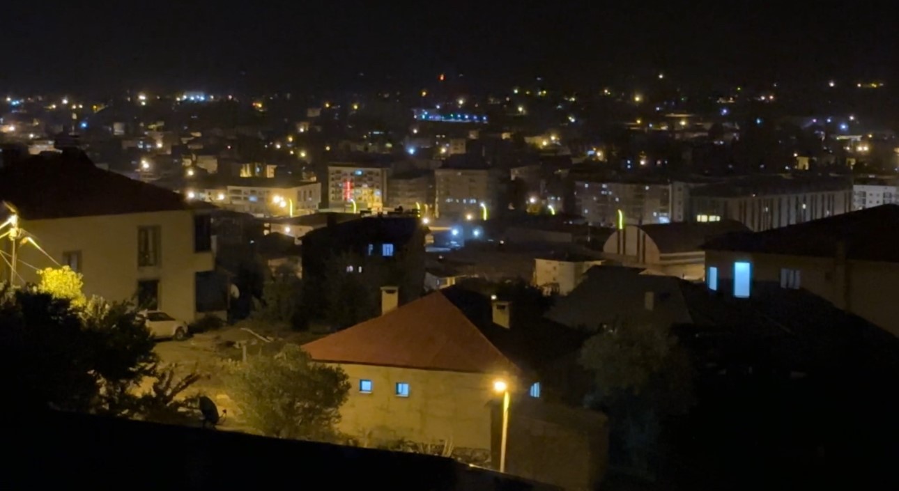 Hakkari'de Deprem Meydana Geldi! (2)