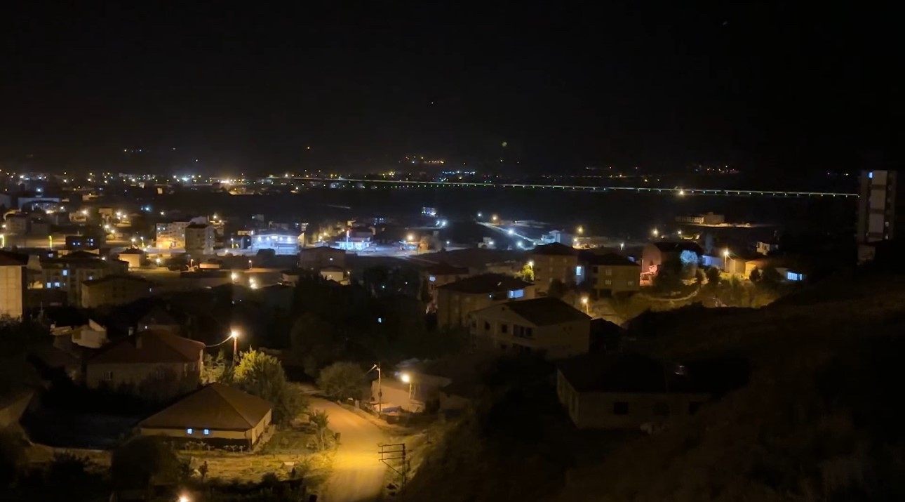 Hakkari'de Deprem Meydana Geldi! (3)