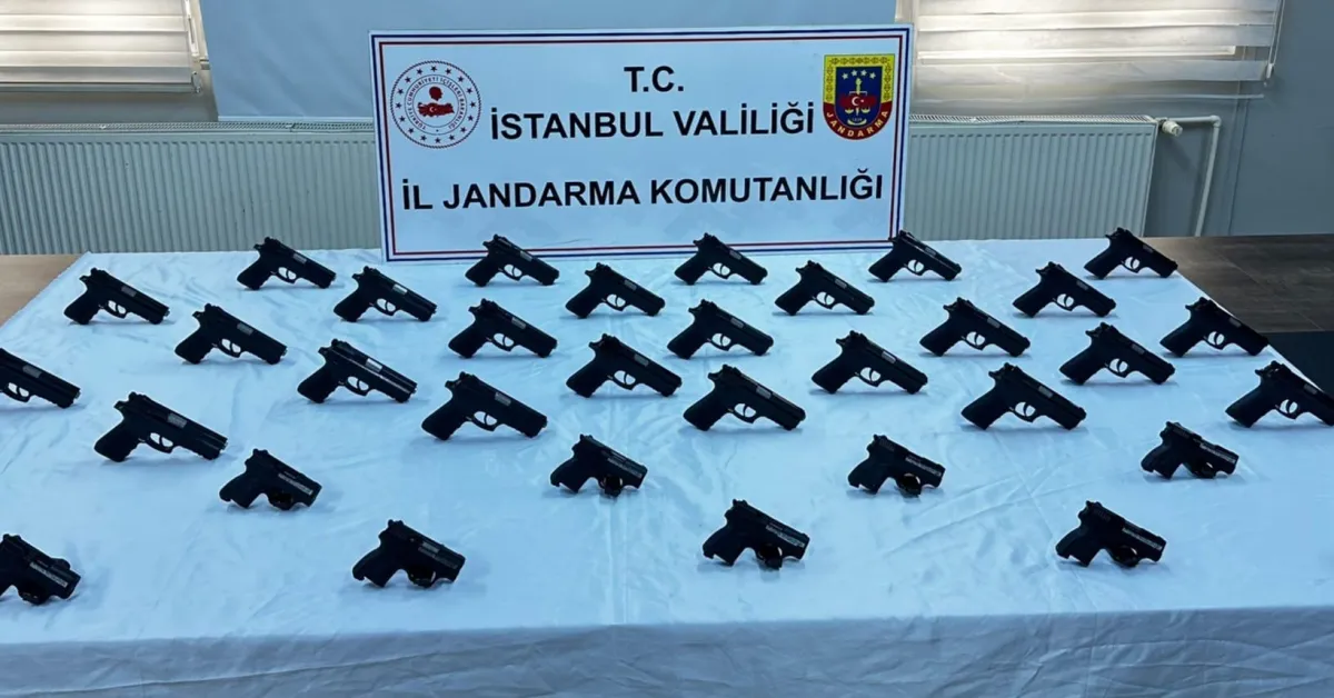 I S T A N B U L E Y U P S U L T A N D A J A N D A R M A D A N T R A 836126 247798 Gencgazete