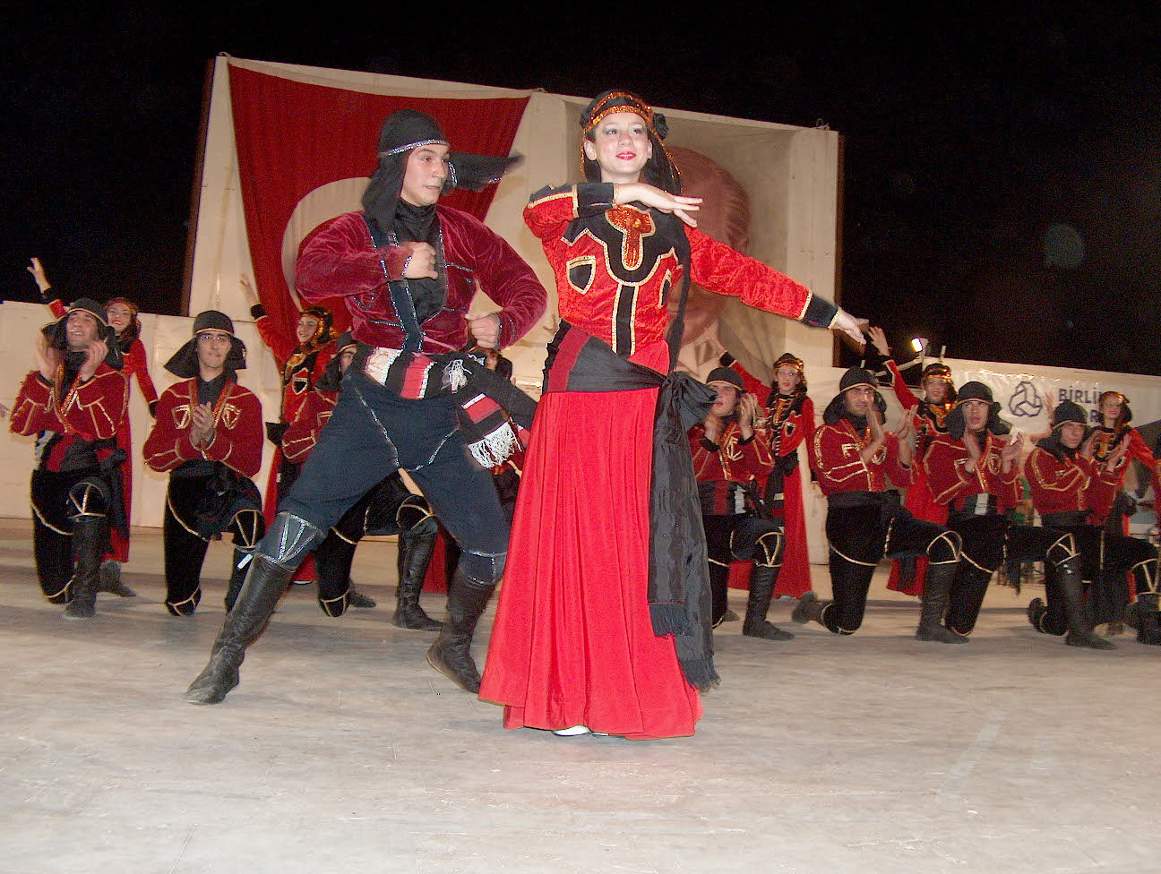 İnegöl Kafkas Folklor Ekipleri Inegol Arsiv Haber Gencgazete (5)