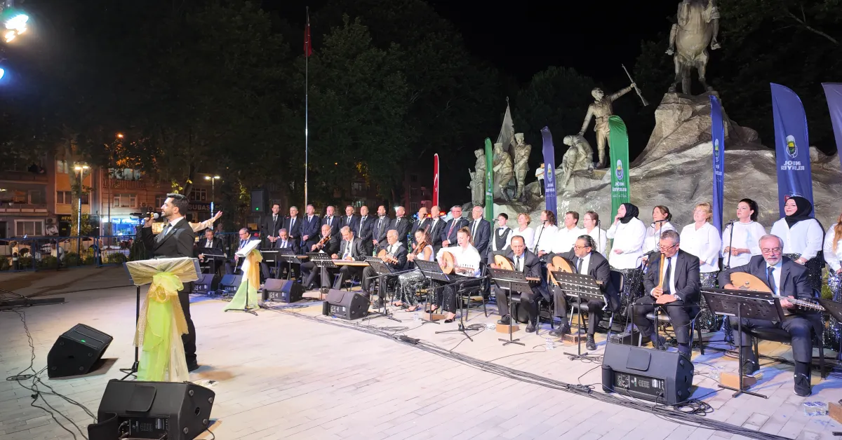 İnegöl Tsm Korosu’ndan Unutulmaz Konser (3)