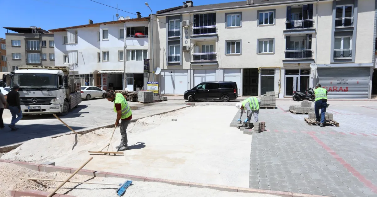 İnegöl’de Kamulaştırılan Alanlar Otopark Oluyor! 22 Araçlık Yeni Alan Hizmete Açıldı (5)