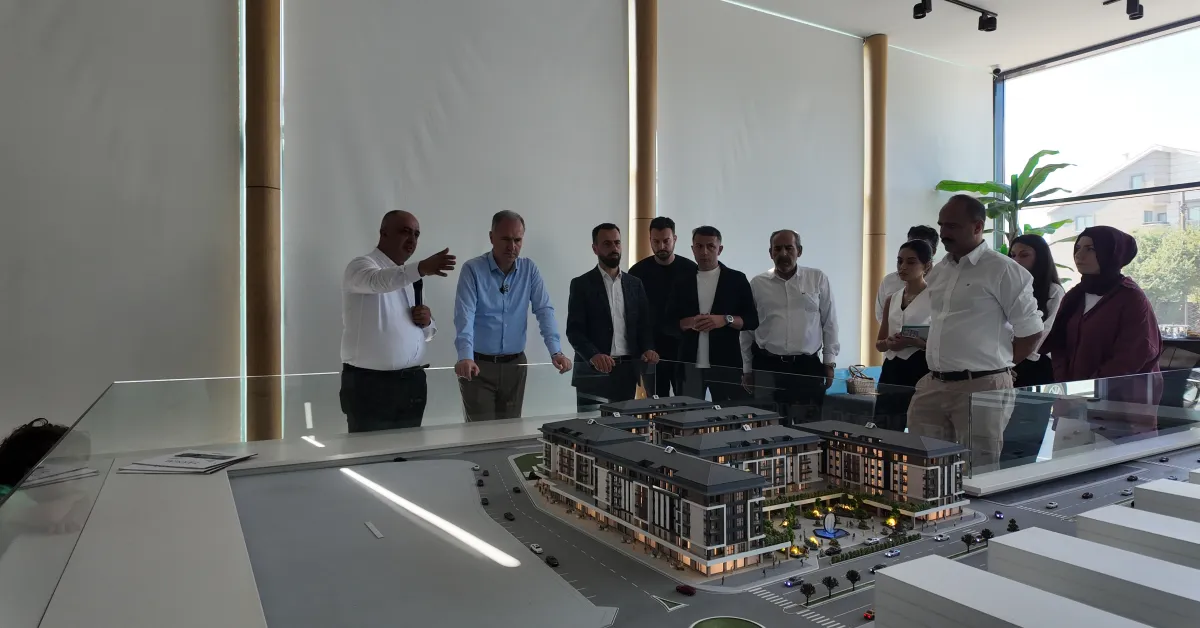 İnegöl'de Kentsel Dönüşümde Örnek Daire Tamamlandı! Başkan Taban Yerinde İnceledi (2)