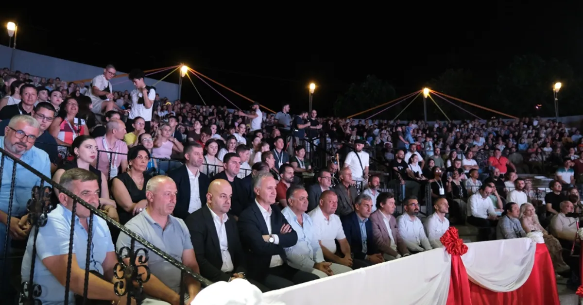 İnegöl’de Kültür Sofrası Kuruldu! 10 Ülke Aynı Masada Buluştu (3)