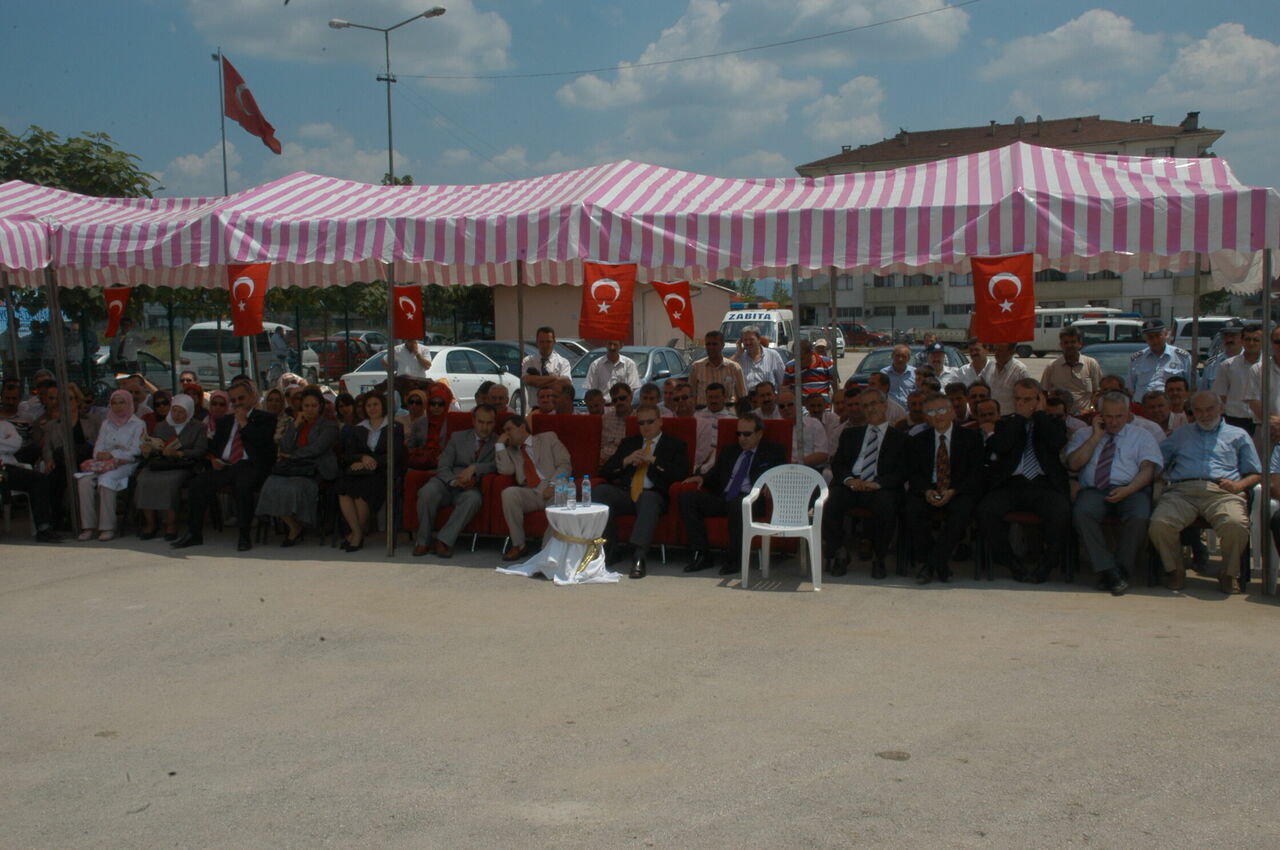 İnegöl’de Modern Semt Pazarı’nın Temeli Atıldı Arsivden Haber Gencgazete (2)
