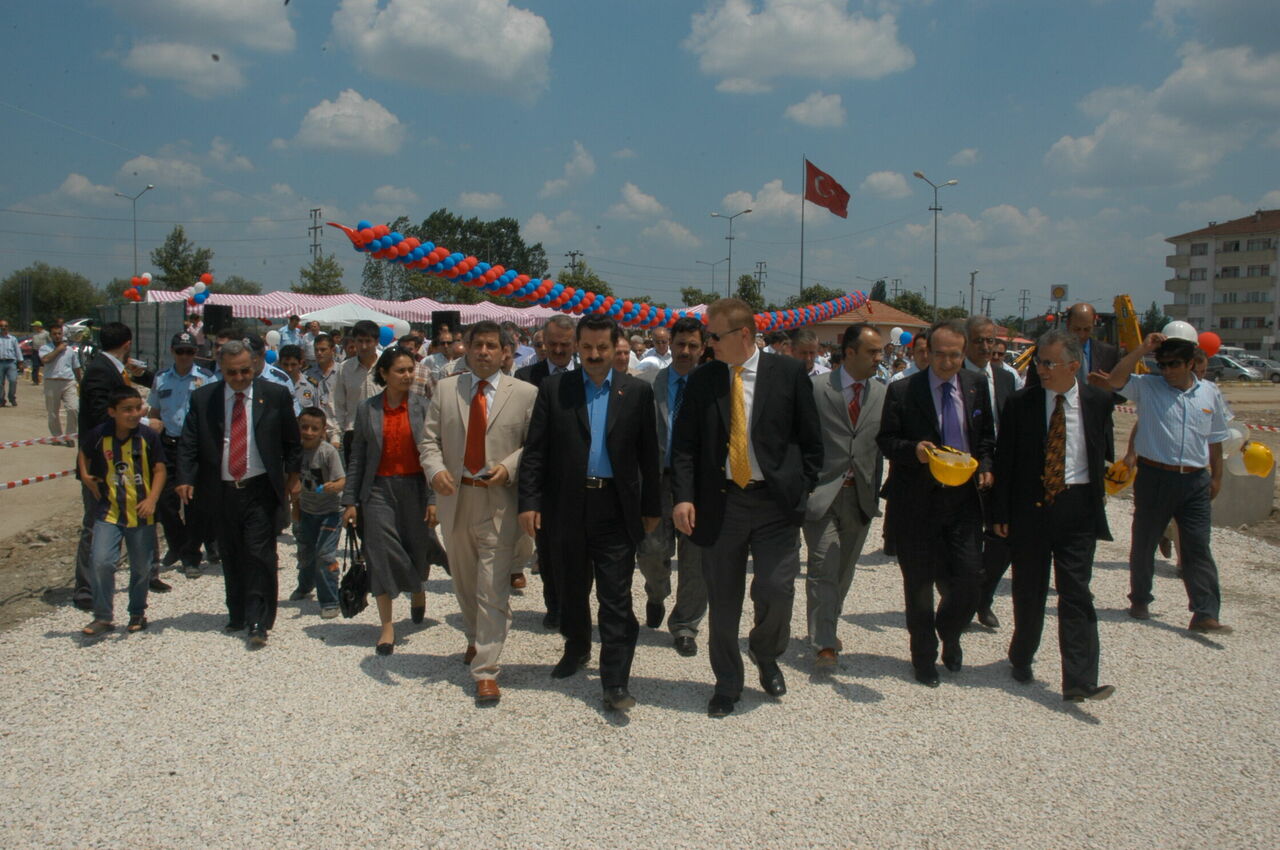 İnegöl’de Modern Semt Pazarı’nın Temeli Atıldı Arsivden Haber Gencgazete (3)