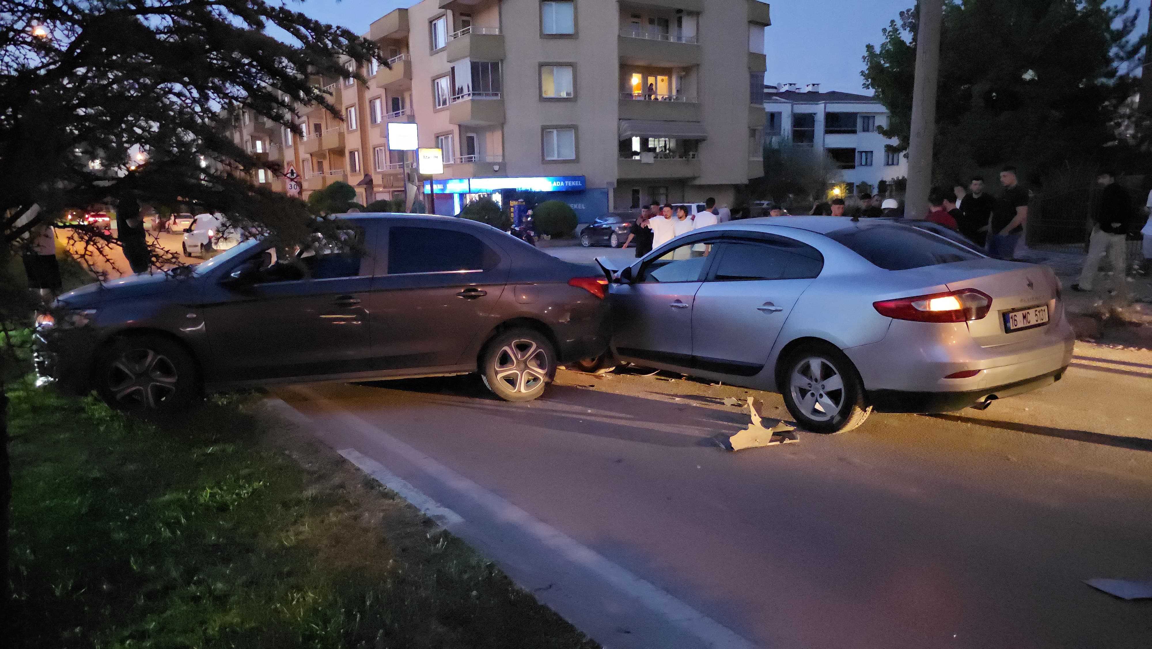 İnegöl'de Zincirleme Kaza! (4)