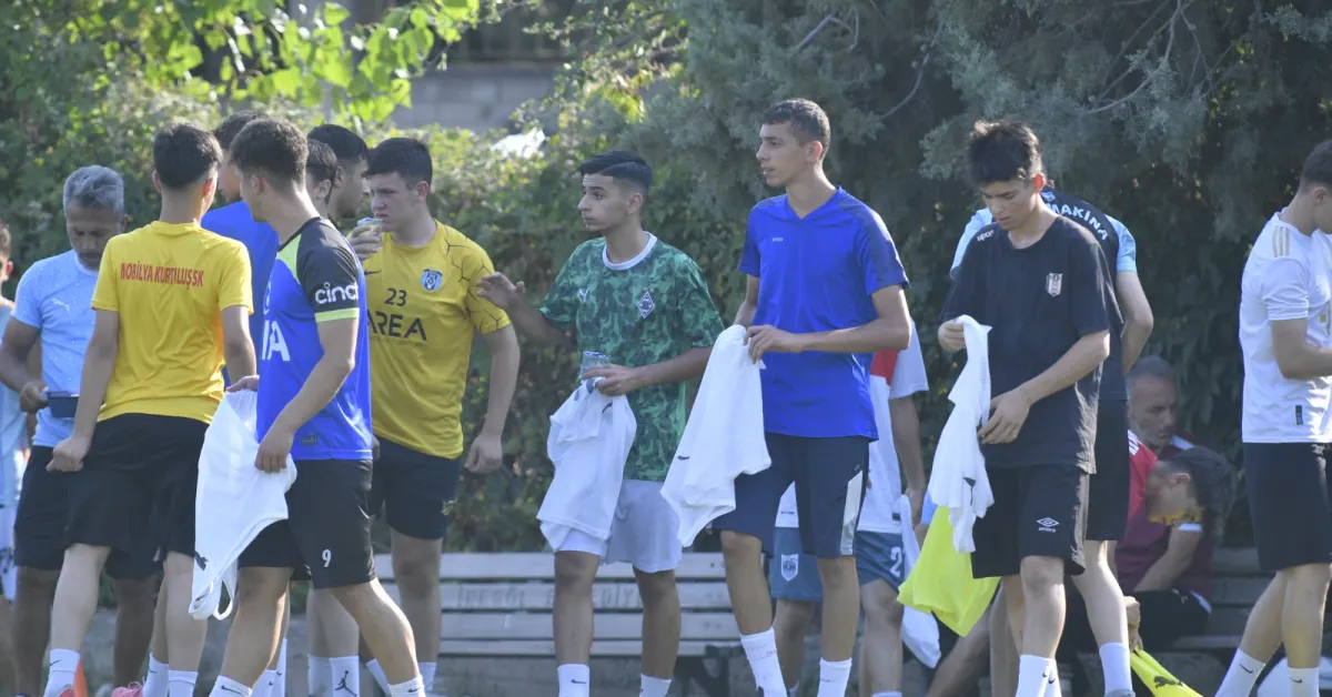 İnegölspor Seçmeleri Tamamlandı! 420 Genç Yetenek Sahada Ter Döktü (10)