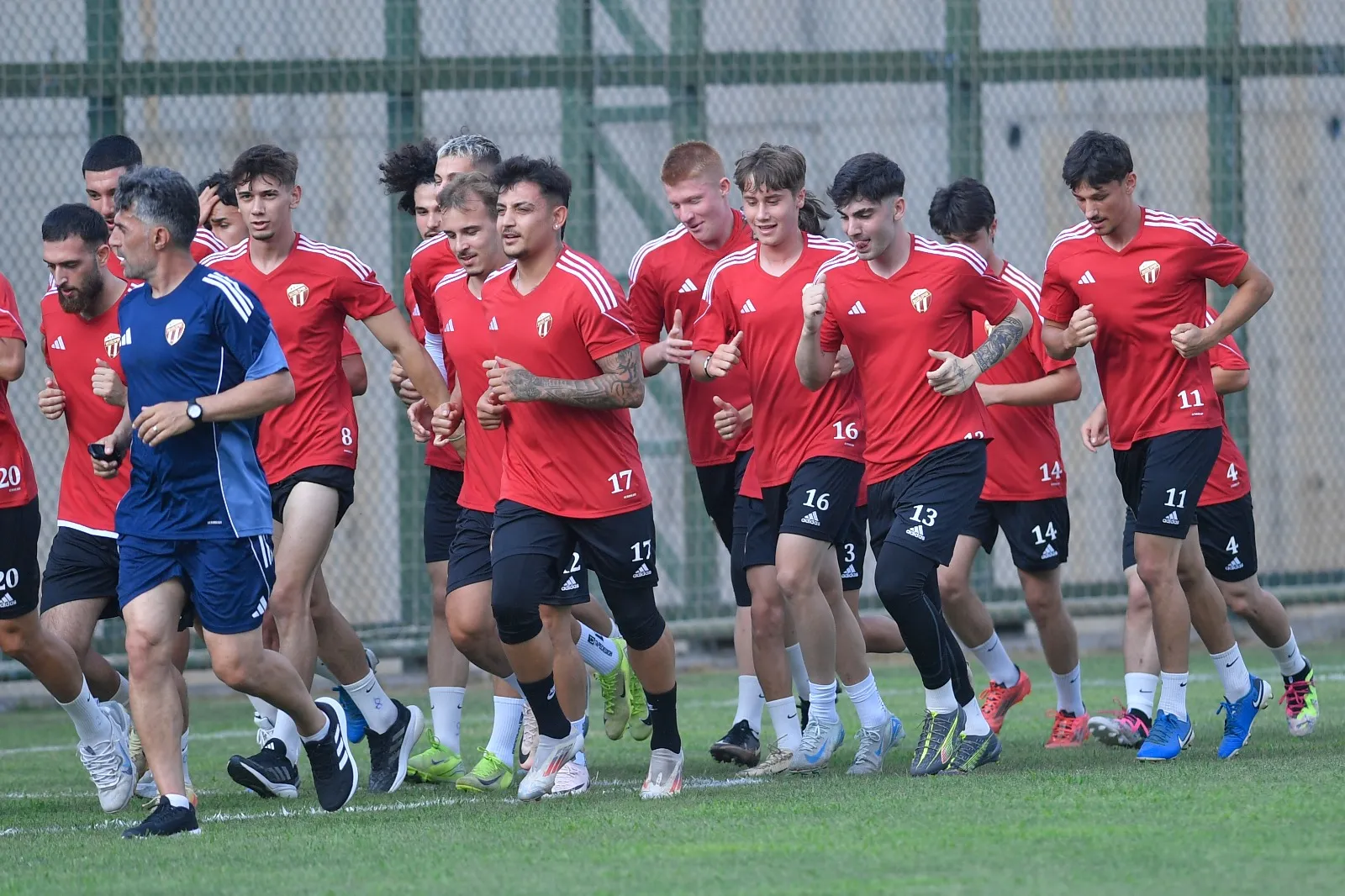 İnegölspor Yeni Sezon Hazırlıklarına Başladı! (2)